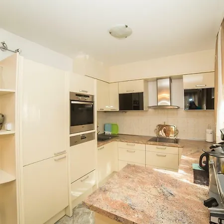 Curic Apartment